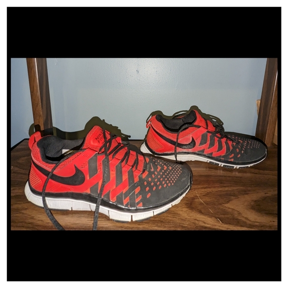 nike free trainer 5.0 Men’s Size 12 Sneakers - Picture 2 of 8